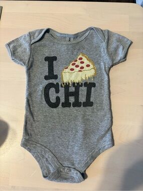 Gildan Gray Baby One-Piece onesie with Pizza "CHI" Graphic
